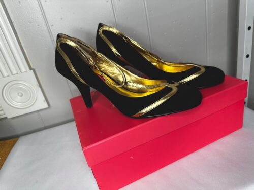 NWB Betsey Johnson Kenley Suede pumps Black with NWT Gold Strap
