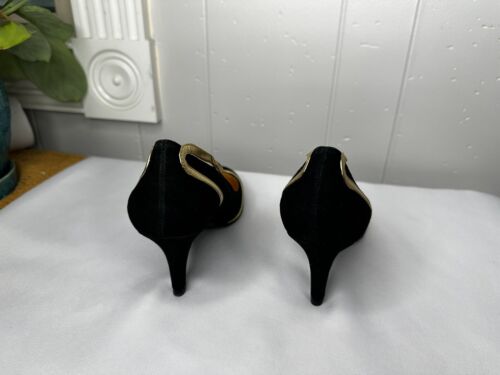 NWB Betsey Johnson Kenley Suede pumps Black with NWT Gold Strap