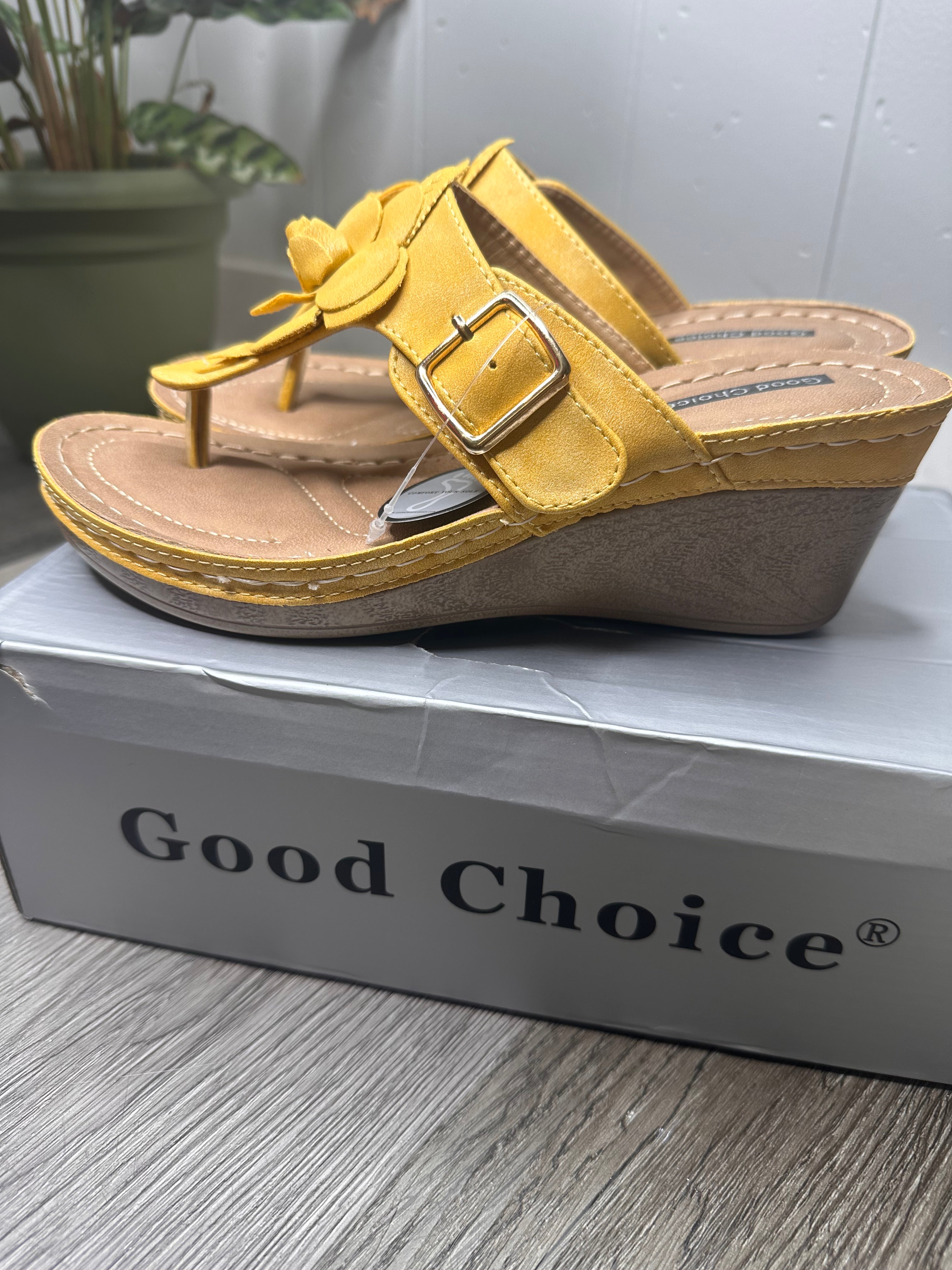 Good Choice Flora Wedge Sandal 8