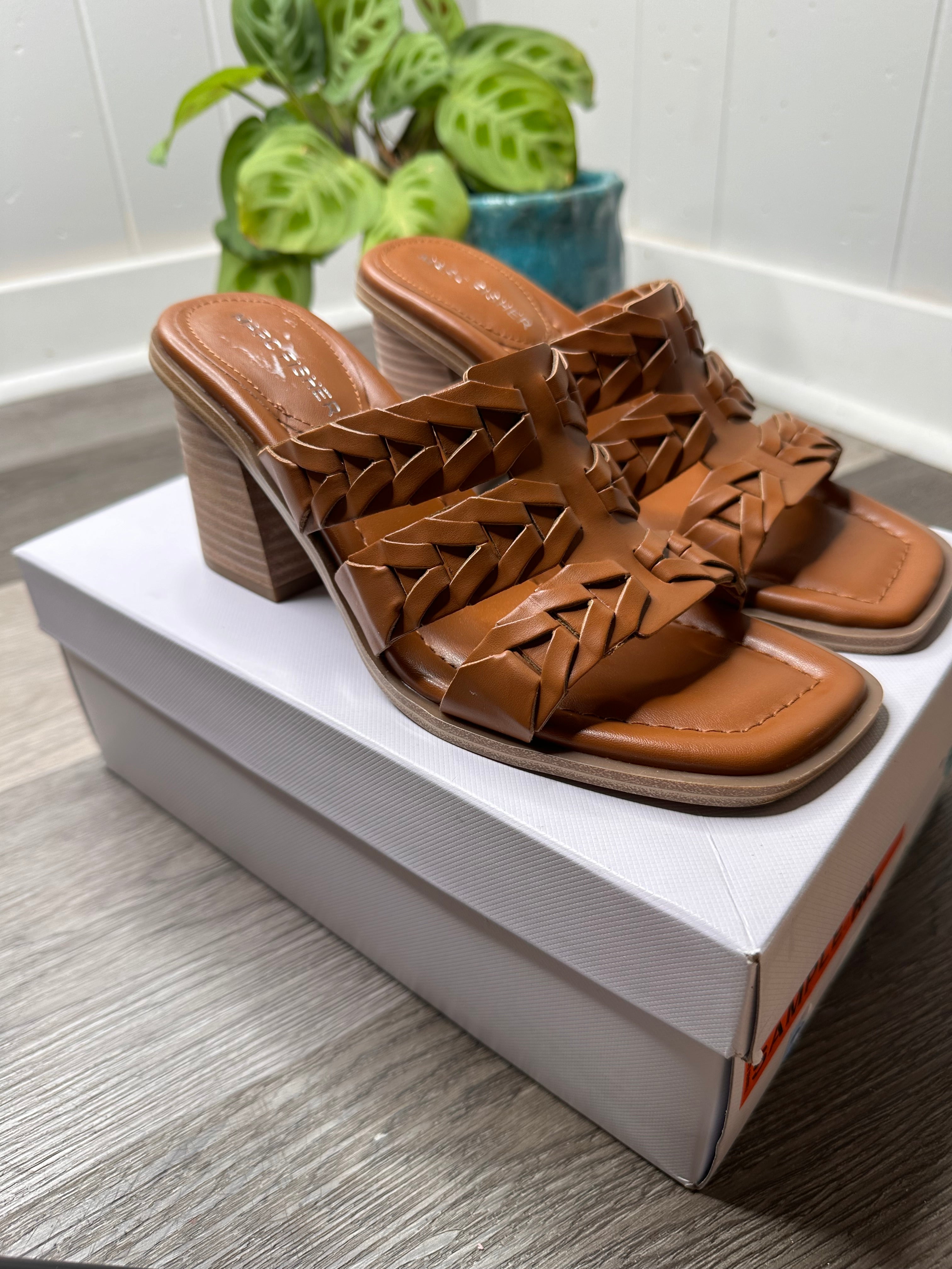 MELITA BLOCK HEEL SANDAL 6.5M
