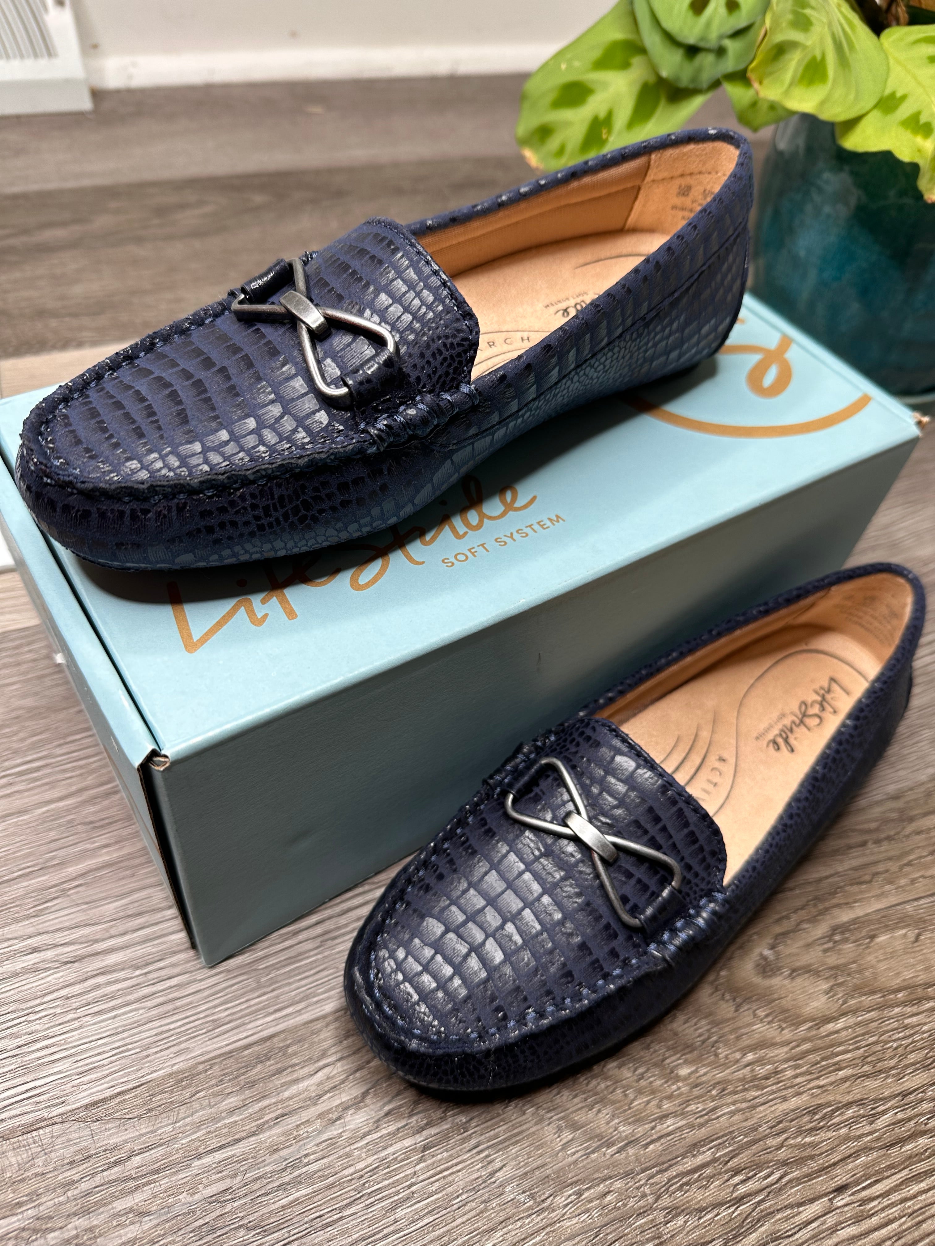 LifeStride Women's, Turnpike Loafer 6M