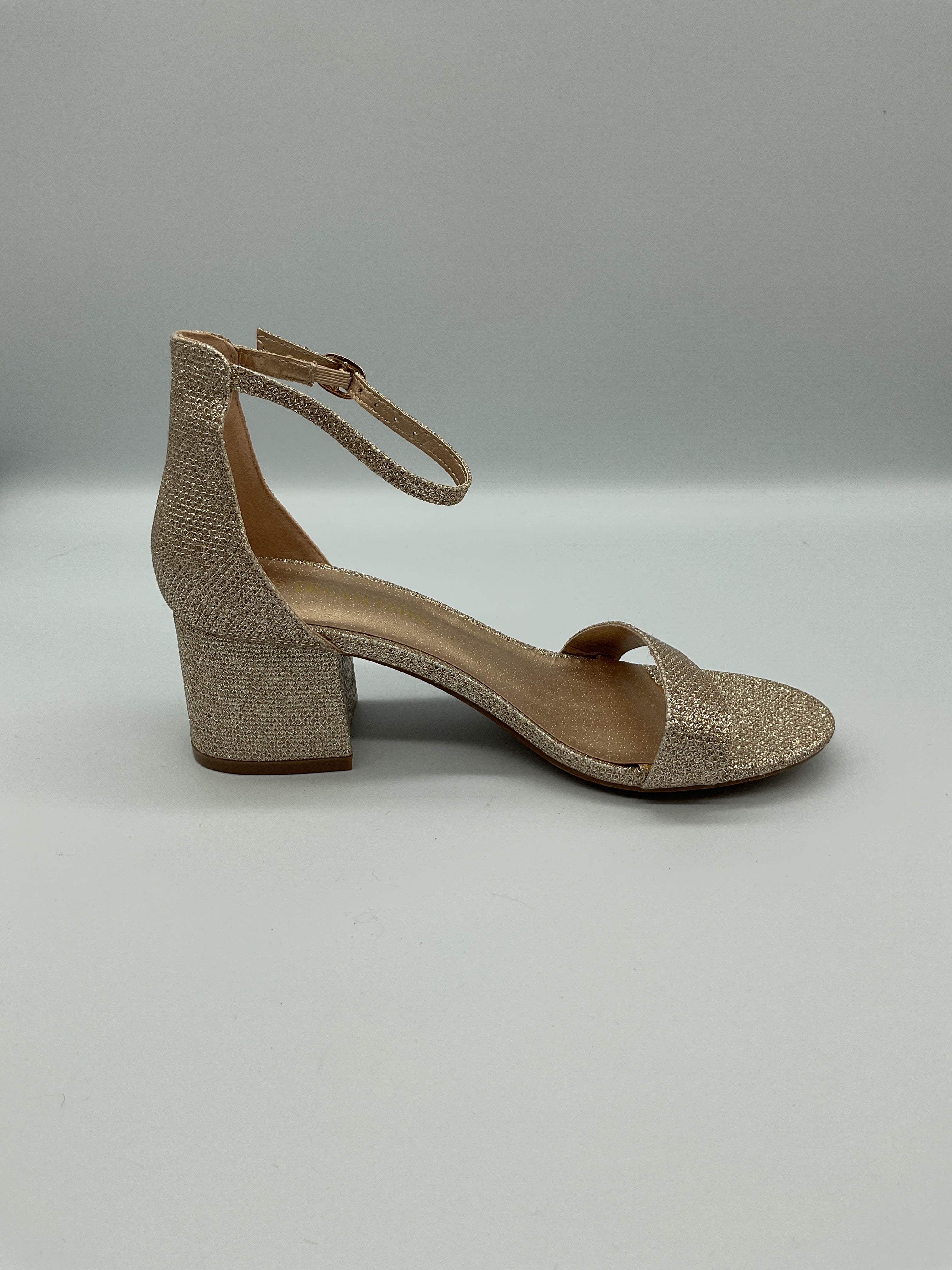 Dreams Pairs Gold Heels Sz 5.5