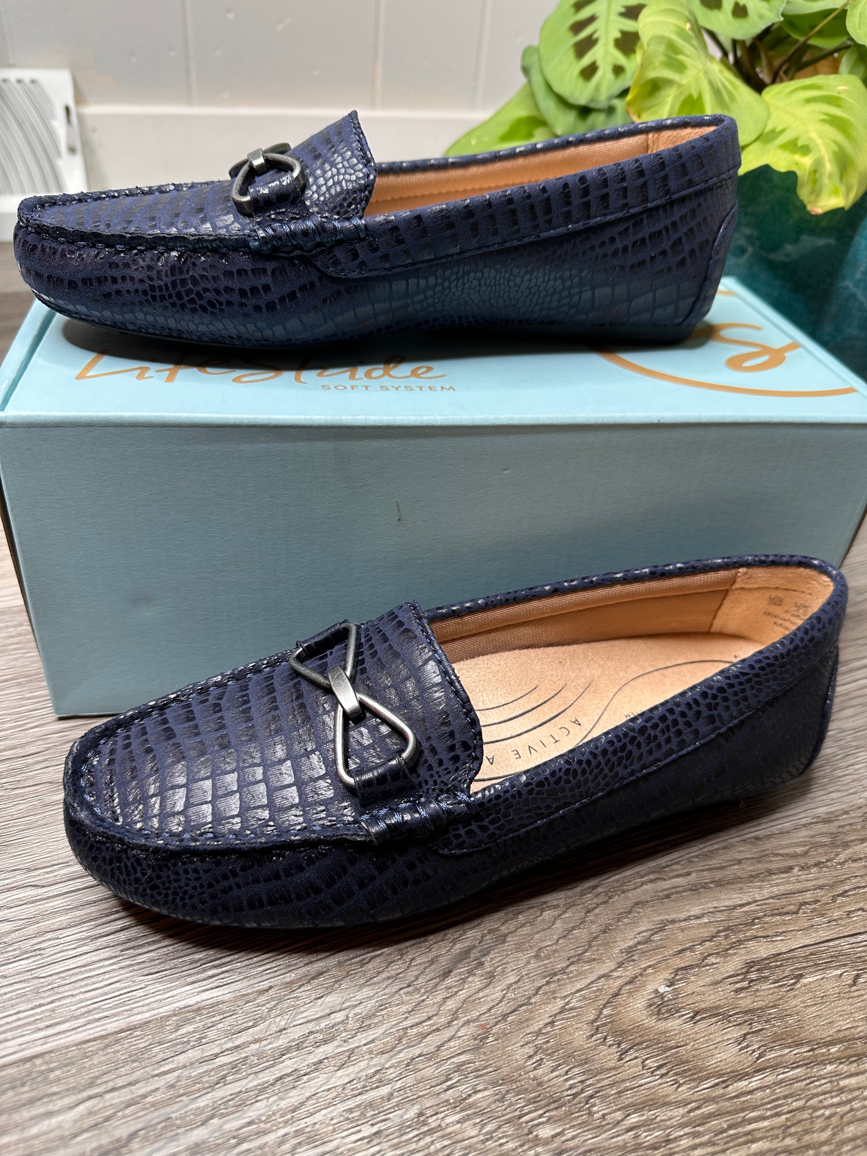 LifeStride Women's, Turnpike Loafer 6M