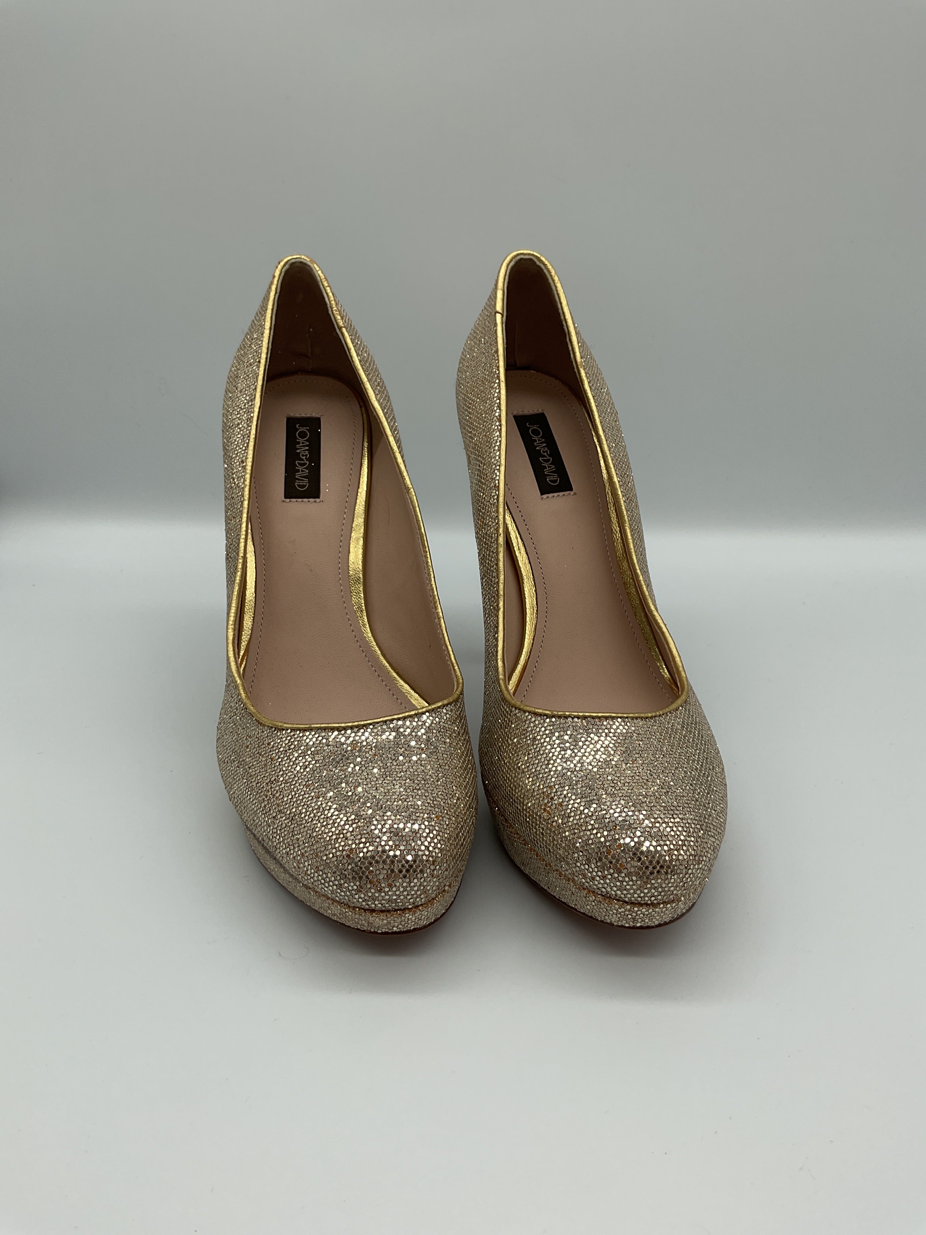 Joan & David Golden Heel Sz 6