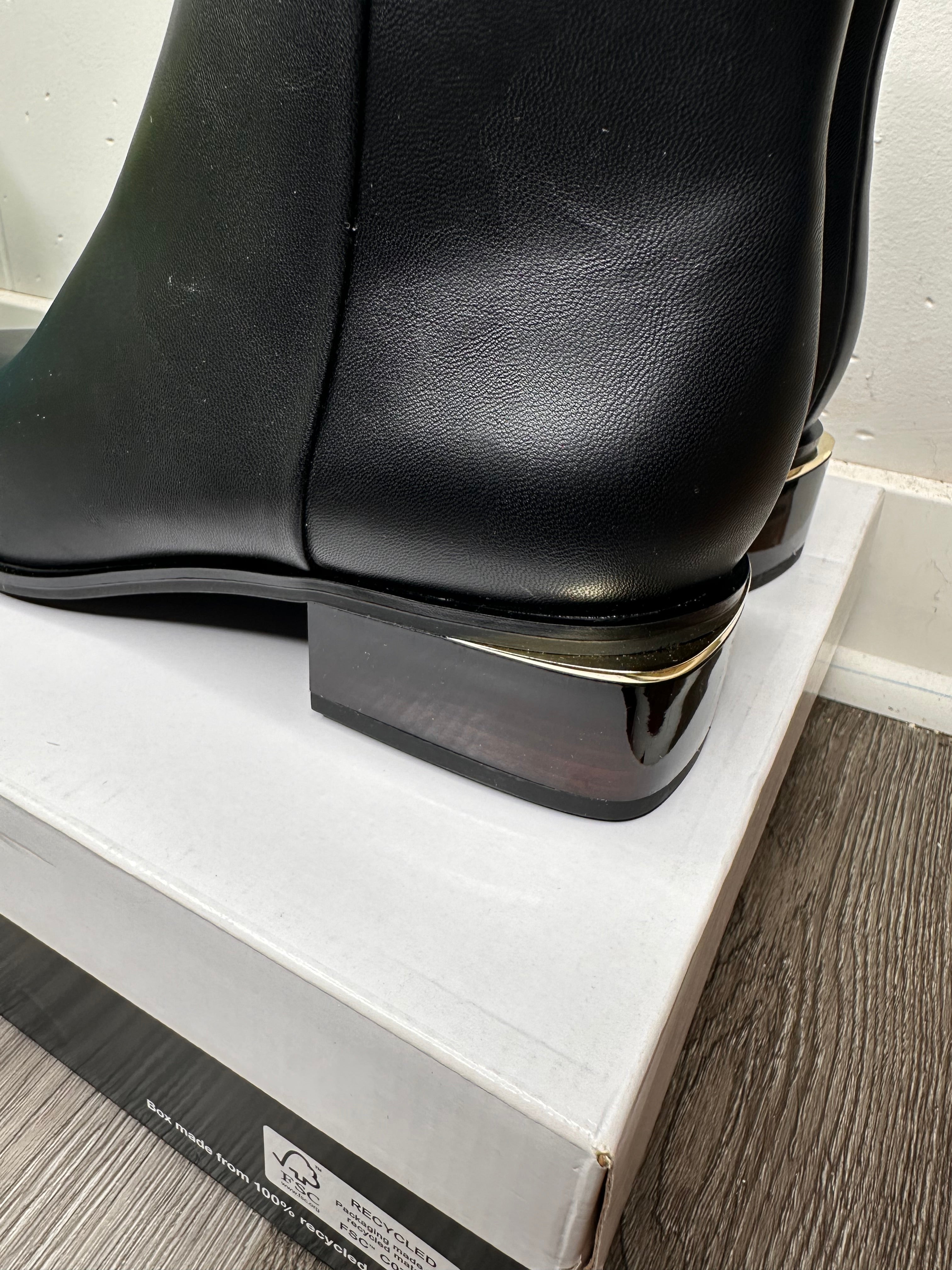 Alfani Amyy Pan Ankle Booties 10M