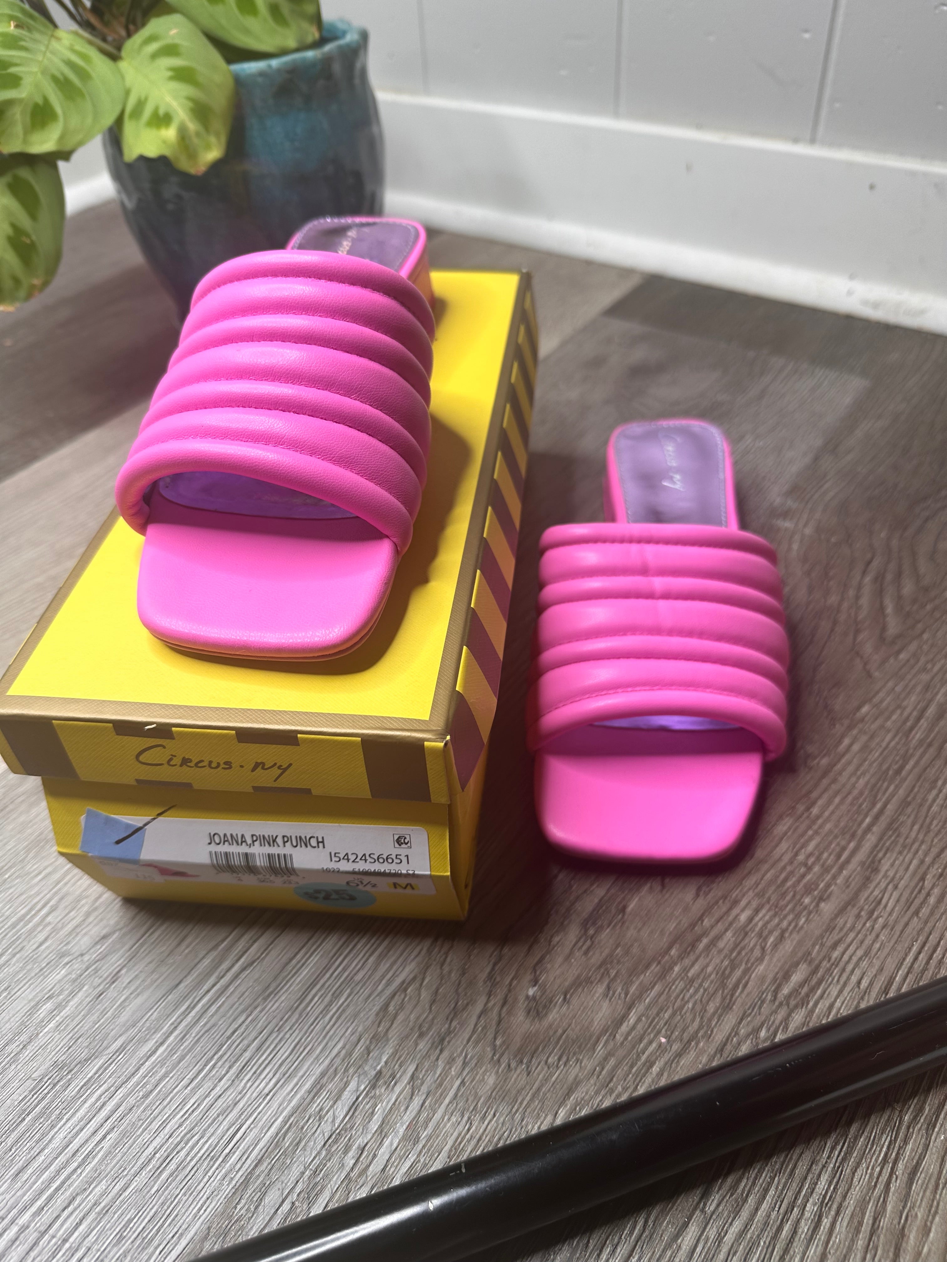 Joana Slide Sandal (Women)
Circus NY by Sam Edelman