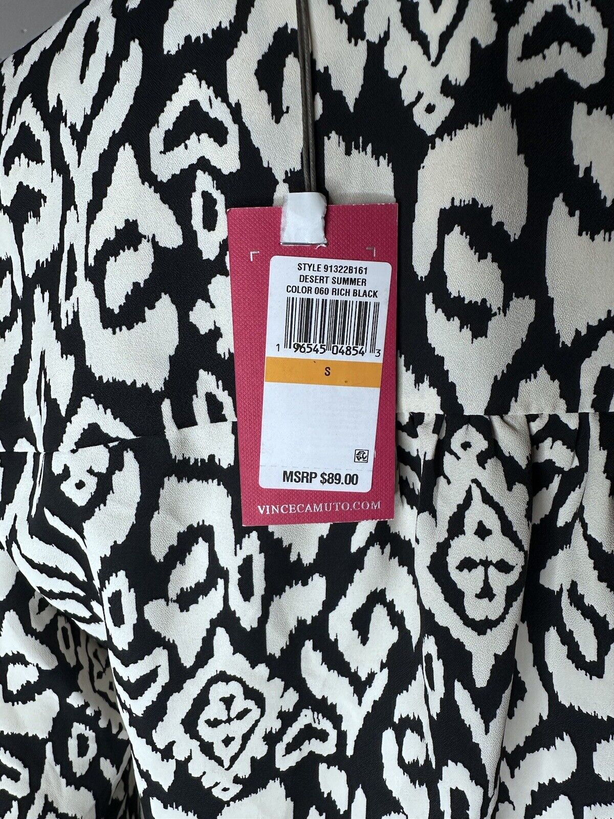 NWT Vince Camuto Rich Black Desert Summer V-Neck Ikat Balloon Sleeve Top S