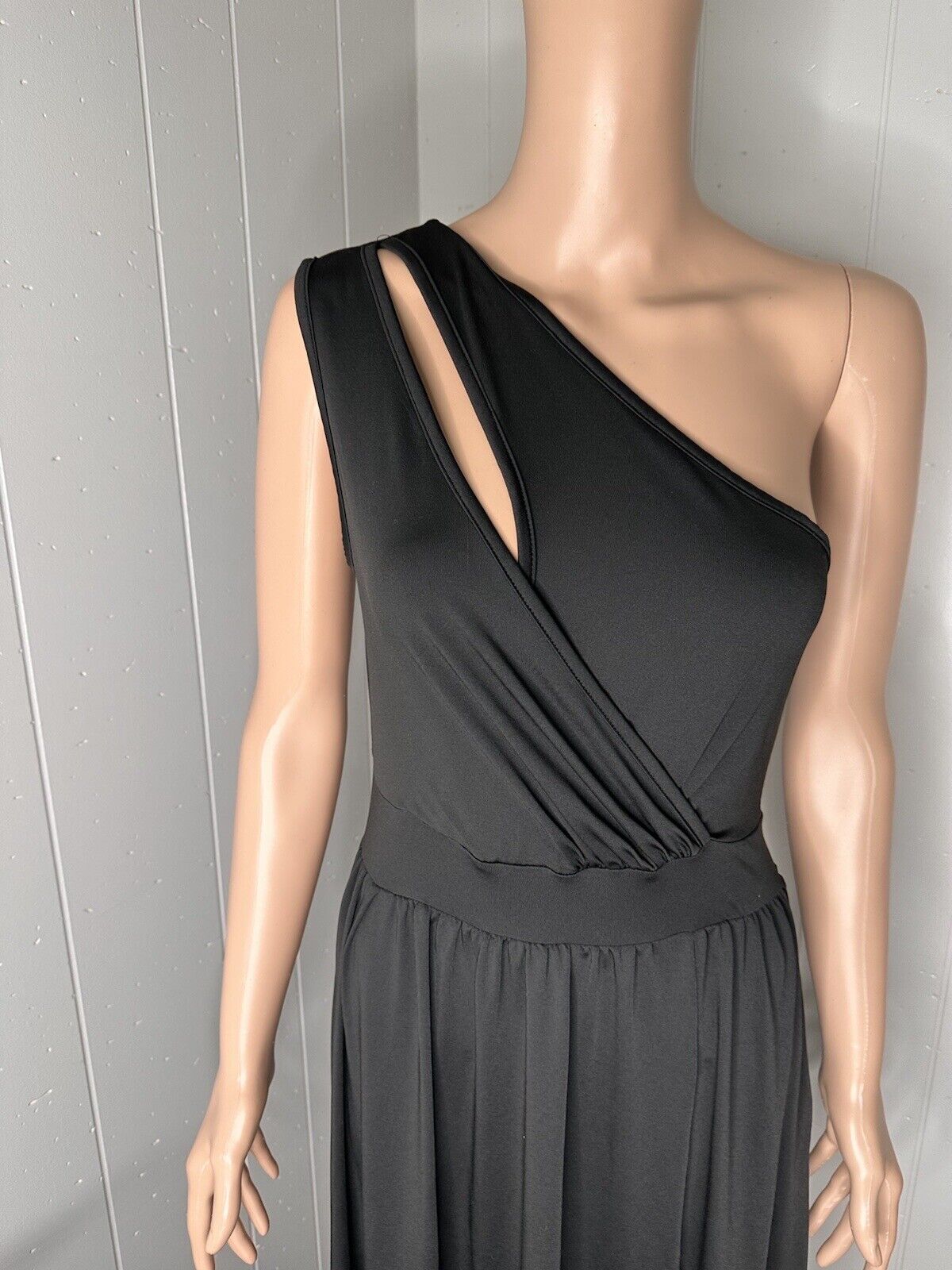 One Shoulder Cutout Pleated Maxi Dress M