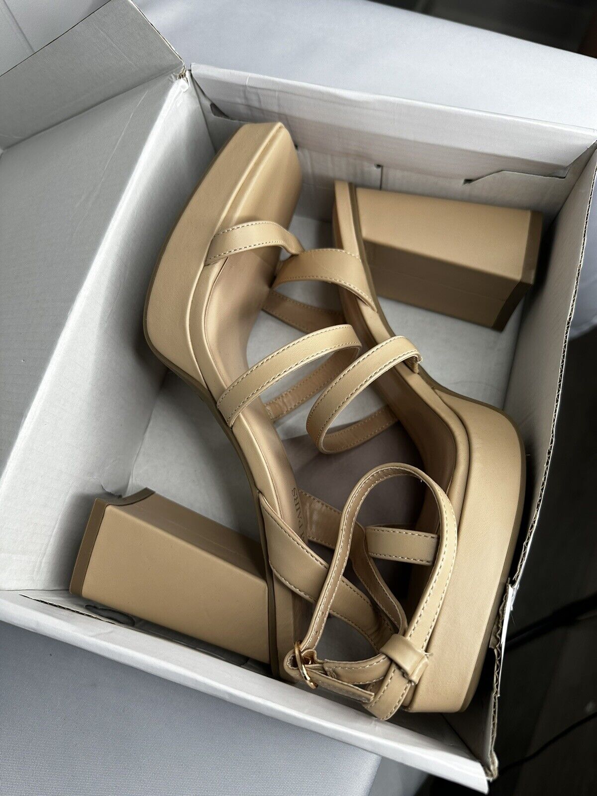 DREAM PAIRS Women's Platform Strappy Heels Open Toe Ankle Strap Square heels 9.5